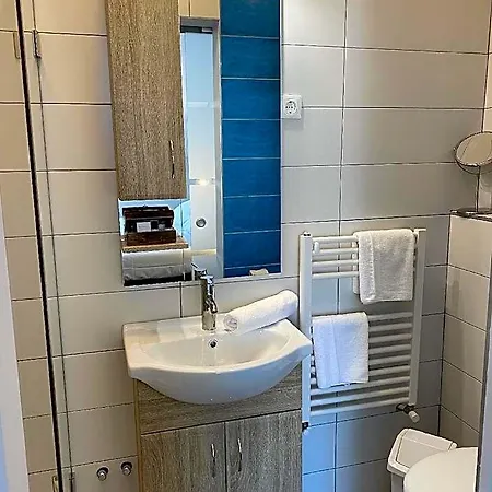Kis Szieszta Hotel 3*