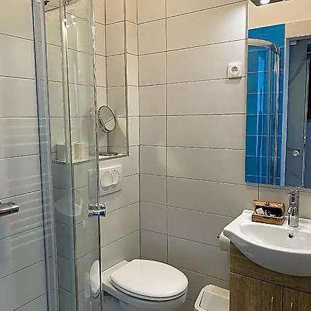 Kis Szieszta Hotel 3*